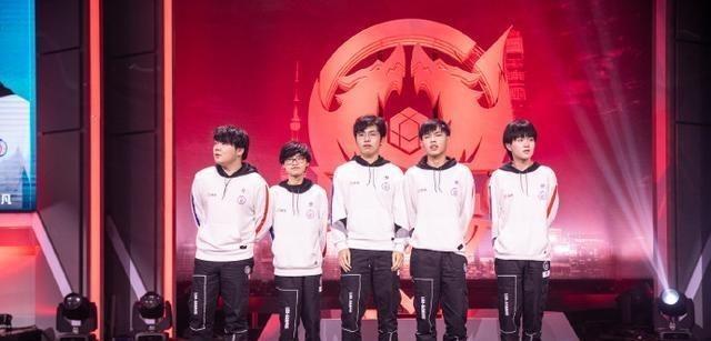 而是在面对 而是在面对