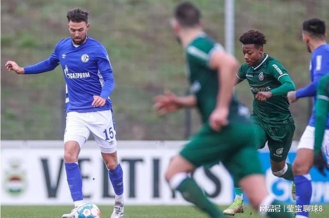 中国足坛巨 中国足坛巨